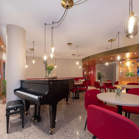 Hotel Alex Business & Spa Hotel 4*