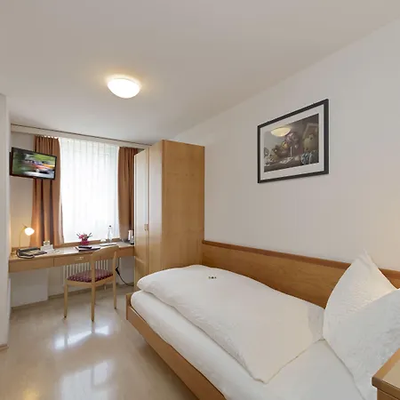 Hotel Alex Business & 4*