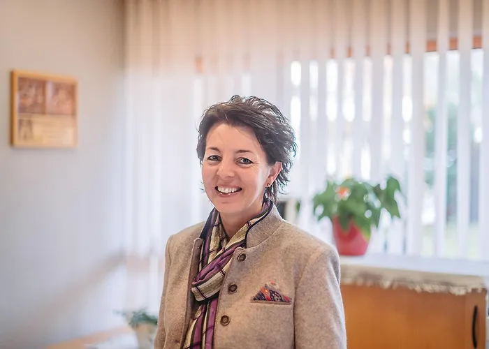 Alex Business & 4* ナータース