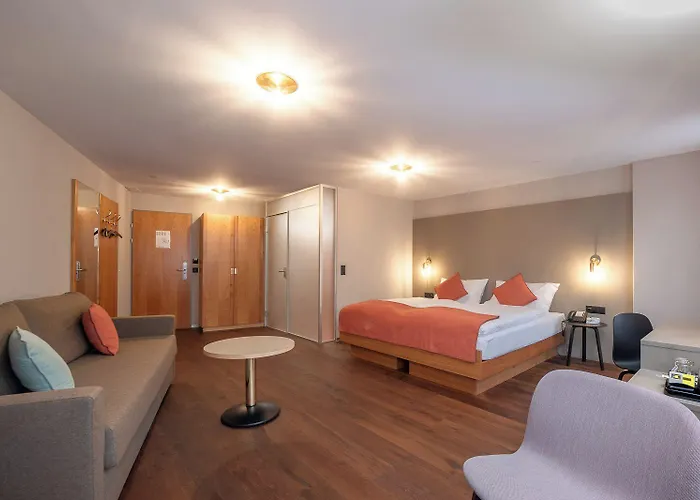 Alex Business & ホテル 4*