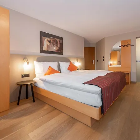 Alex Business & Naters